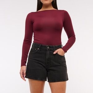 Women's Abercrombie curve love dad shorts